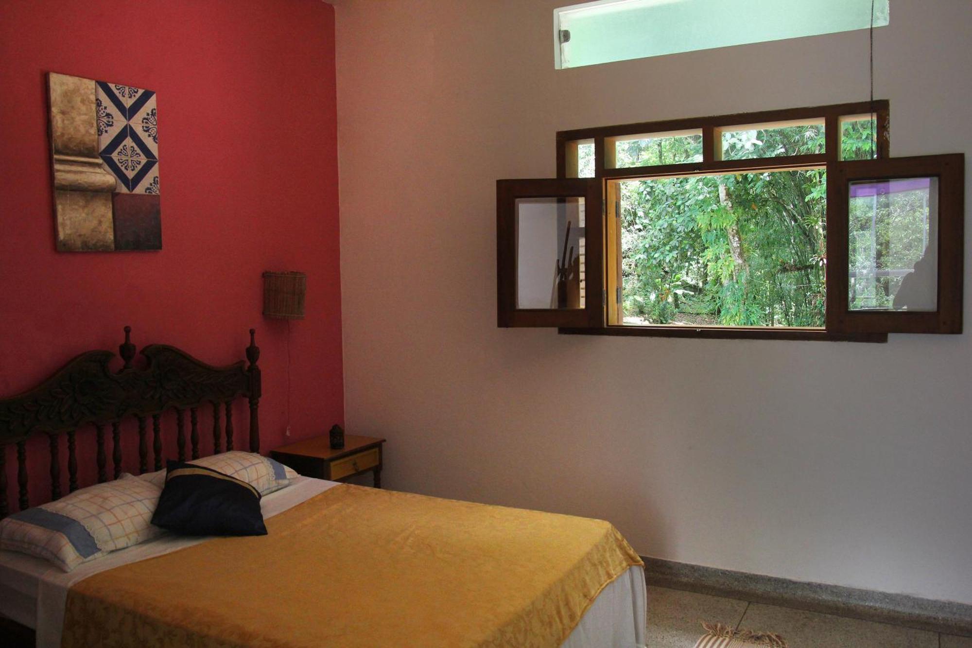 Hotel Casa Bacarirá - Floresta com Yoga e Café da Manhã Vegano Camburi  Habitación foto