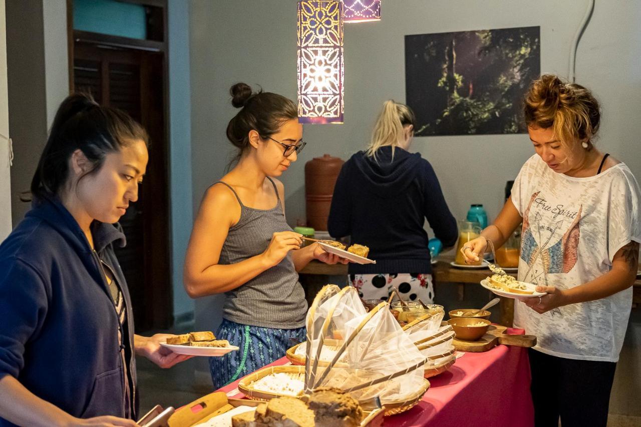 Hotel Casa Bacarirá - Floresta com Yoga e Café da Manhã Vegano Camburi  Exterior foto